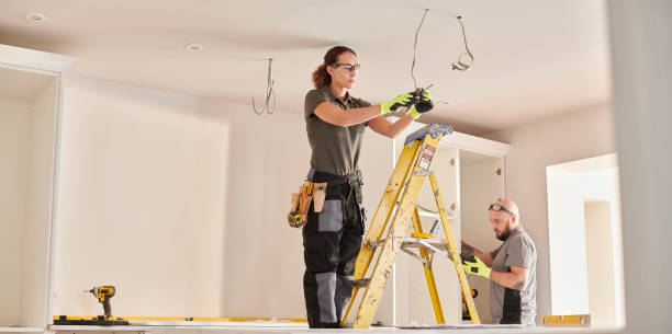 Best Local Electrician Companies  in Harrah, OK